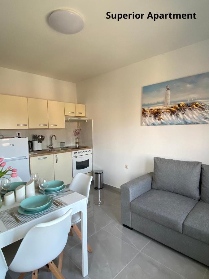 מאלינסקה Apartments Zivko מראה חיצוני תמונה