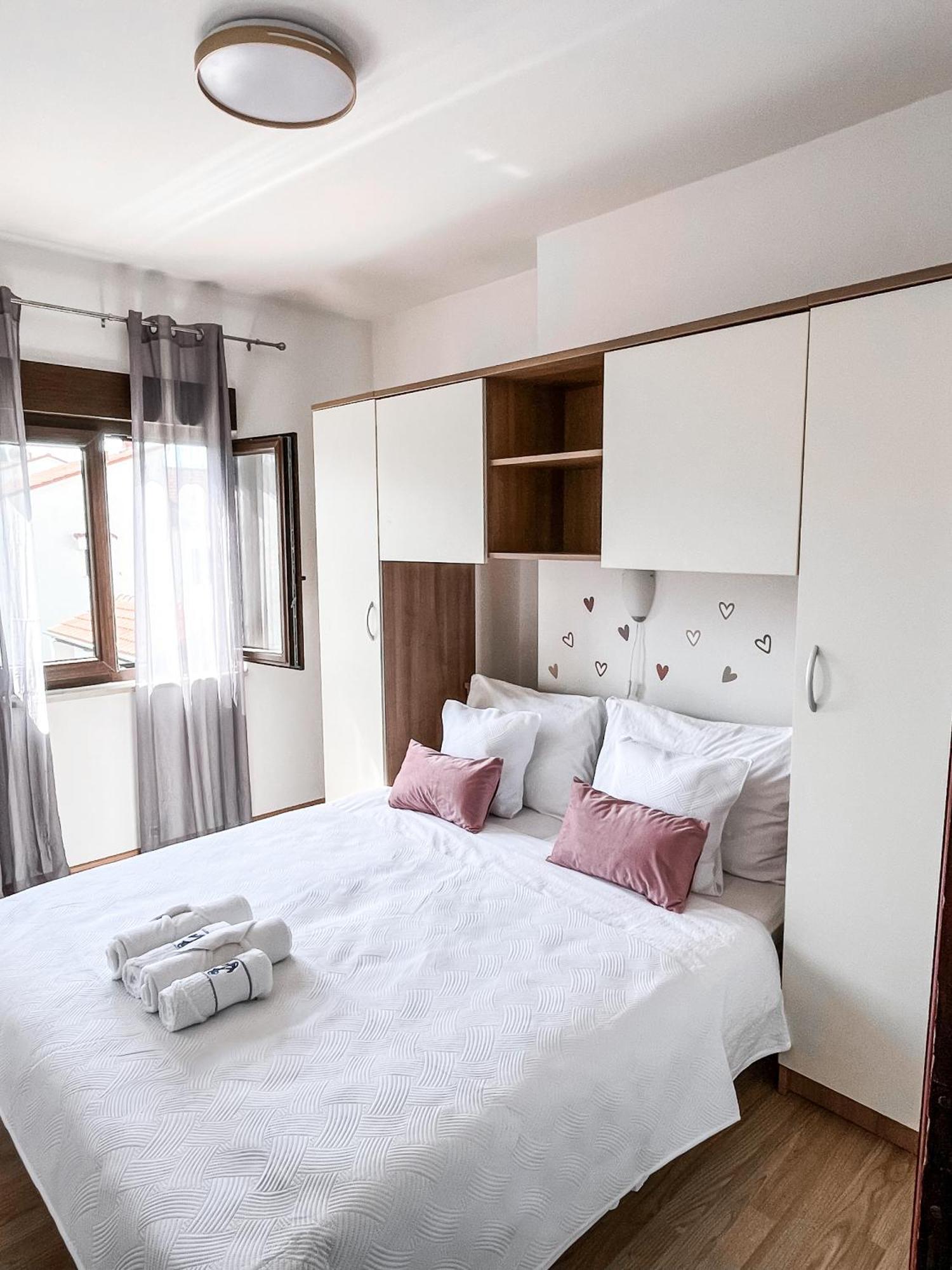 מאלינסקה Apartments Zivko מראה חיצוני תמונה